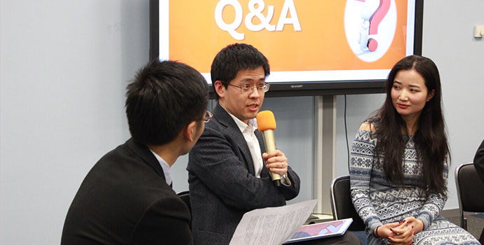 上海金融与法律研究院执行院长傅蔚冈参与活动评议，言辞幽默，态度谦和