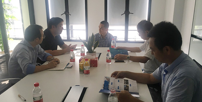广东理工学院领导、财金通教育代表与众安学院姜振兴院长就多方合作展开交流
